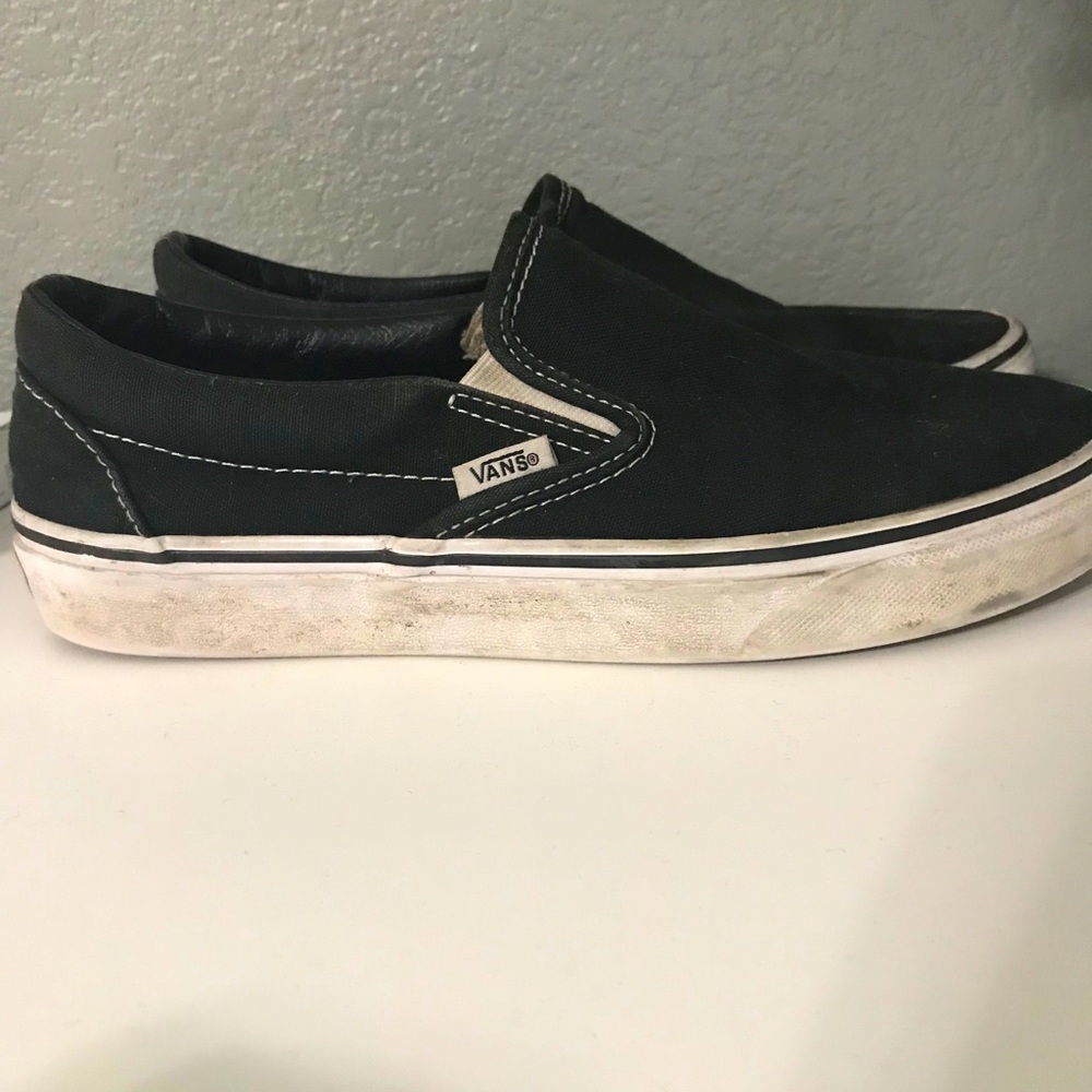 black vans size 7.5